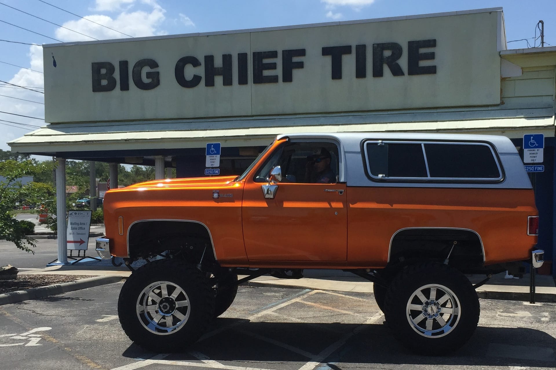 Blazer 3025181 Big Chief Tire